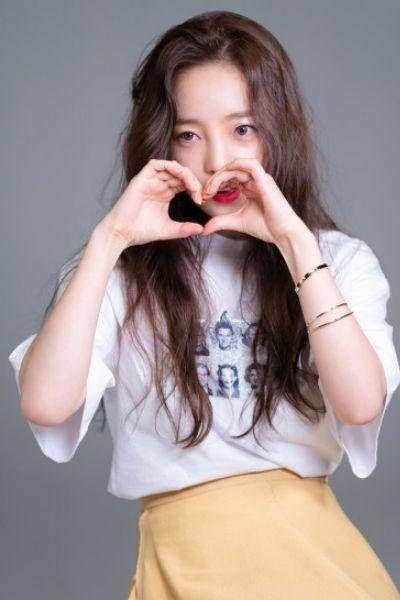 爆料刘亦非母女视频,温馨时刻引发网友热议